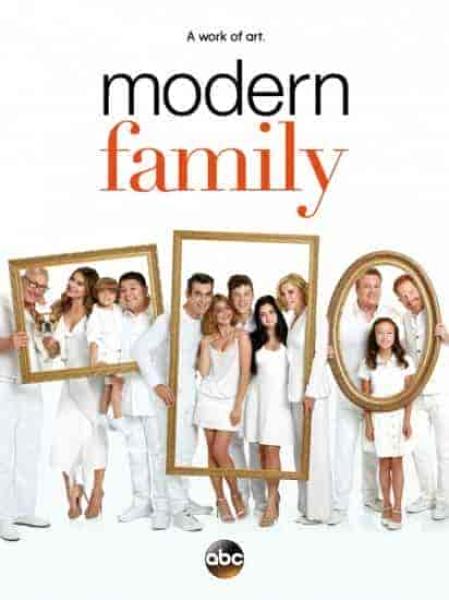مسلسل Modern Family الموسم الثامن الحلقة 19 التاسعة عشر مترجمة